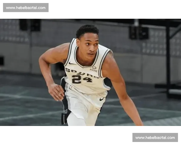 青春对决圣城马刺鏖战底特律活塞新格局观察赛场攻防博弈与未来走向 青春对决圣城马刺鏖战底特律活塞新格局观察赛场攻防博弈与未来走向